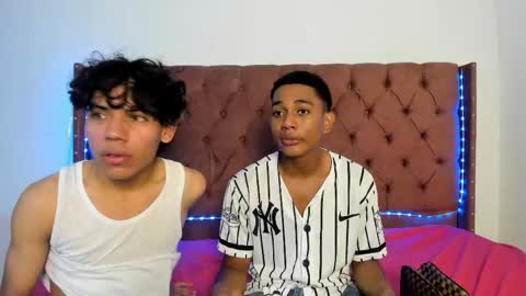 ALEX - TAYLER  -MIKE online show from 02/01/26, 01:04