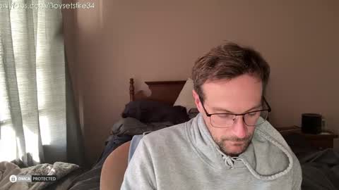 boysetsfire34 online show from 12/04/25, 06:16