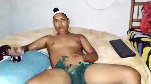 Snapshot of boysex1124 chatting on 12/18/24, 11:56 andrew online show from 12/18/24, 11:56