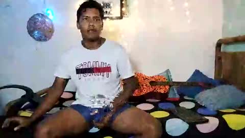 Snapshot of boysex1124 chatting on 01/28/25, 12:22 andrew online show from 01/28/25, 12:22