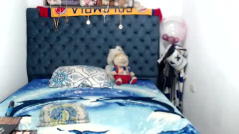 Snapshot of boyslatin493916 chatting on 10/20/25, 07:58 nikky and jeik online show from 10/20/25, 07:58