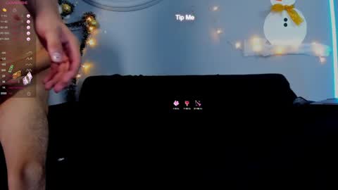 Snapshot of boysweet_boys chatting on 12/06/24, 01:07 Paul and Max online show from 12/06/24, 01:07