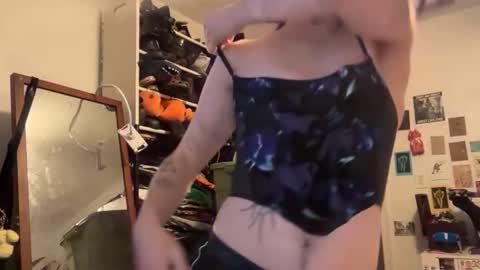 boywithbug online show from 02/02/26, 11:14