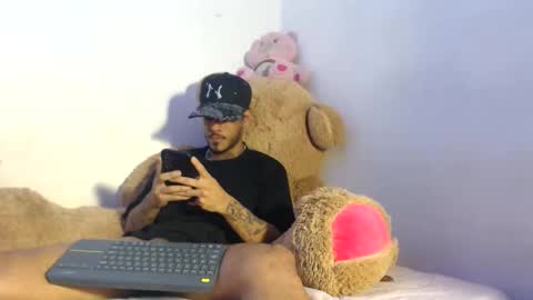 Snapshot of boyzac_ chatting on 06/03/26, 01:41 boyzac_ online show from 06/03/26, 01:41