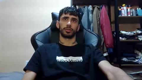 boyzinm2 online show from 04/26/26, 10:51