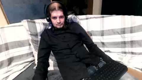 bponie1 online show from 04/18/26, 11:27