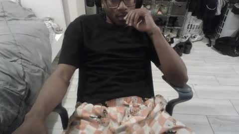 bquen400 online show from 09/13/25, 04:23