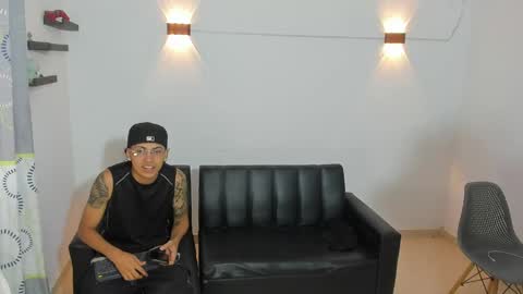 Snapshot of br4ndon_cooper chatting on 05/11/26, 02:45 Brandon online show from 05/11/26, 02:45