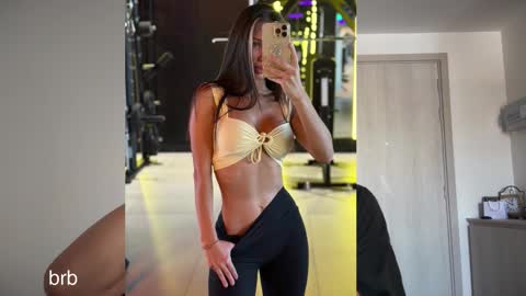 Snapshot of brabuss_ chatting on 02/21/26, 02:56 Lana online show from 02/21/26, 02:56