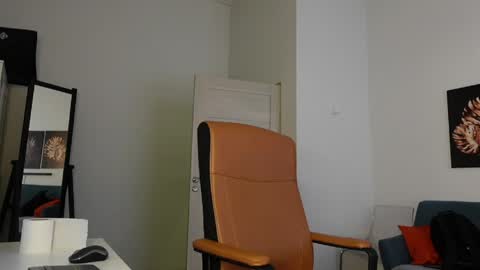 BRAD HOLLOWAY online show from 04/04/26, 06:33