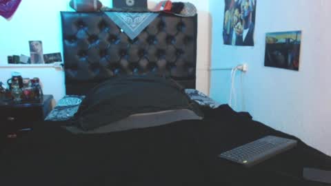 brad hot boy online show from 02/12/25, 05:37