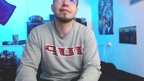 brad hot boy online show from 09/10/25, 04:29