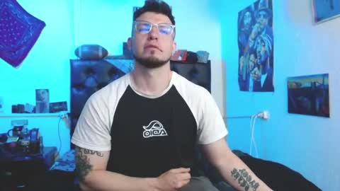 brad hot boy online show from 10/21/25, 03:46