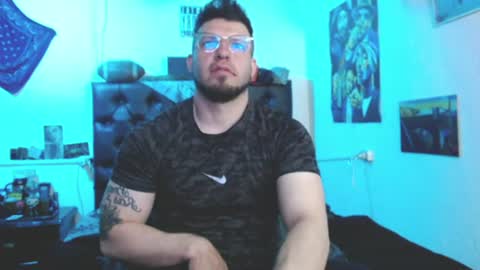 brad hot boy online show from 06/25/26, 05:17