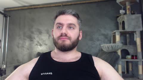 Snapshot of brad_pittfall chatting on 12/21/24, 01:42 ask me online show from 12/21/24, 01:42