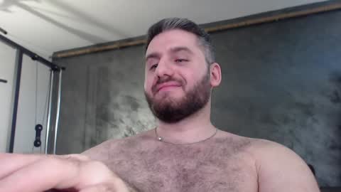 Snapshot of brad_pittfall chatting on 01/10/25, 09:44 ask me online show from 01/10/25, 09:44