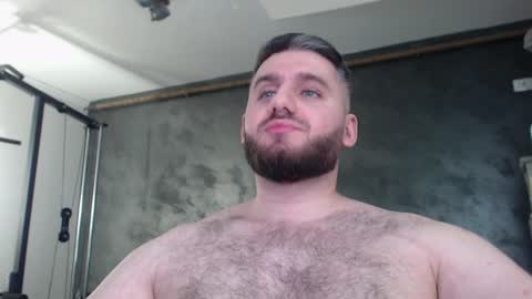 Snapshot of brad_pittfall chatting on 01/25/25, 07:18 ask me online show from 01/25/25, 07:18