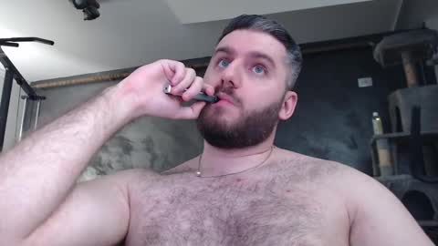 Snapshot of brad_pittfall chatting on 03/09/25, 10:52 ask me online show from 03/09/25, 10:52