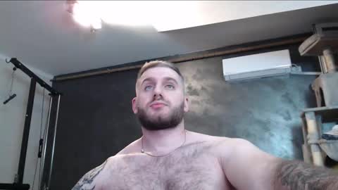 Snapshot of brad_pittfall chatting on 09/14/25, 05:34 ask me online show from 09/14/25, 05:34