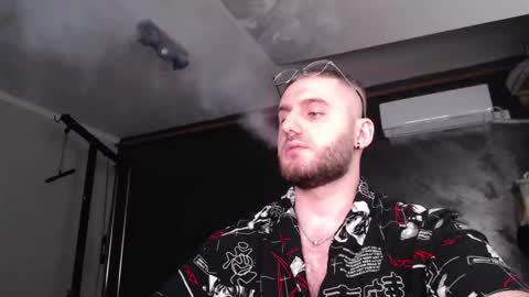 Snapshot of brad_pittfall chatting on 10/14/25, 06:52 ask me online show from 10/14/25, 06:52