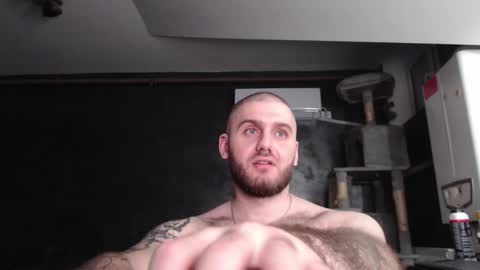 Snapshot of brad_pittfall chatting on 10/29/25, 07:26 ask me online show from 10/29/25, 07:26