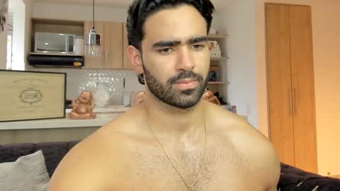 bradleymartin7 online show from 10/04/25, 08:51