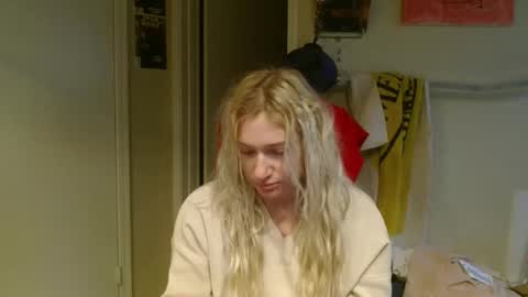 i am a naughty jedi knight online show from 04/16/26, 01:23