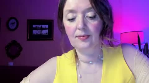 I see you X-twitter its braingirl online show from 04/05/26, 06:27