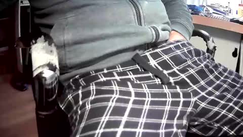 Snapshot of bram27370 chatting on 02/03/25, 06:45 bram27370 online show from 02/03/25, 06:45