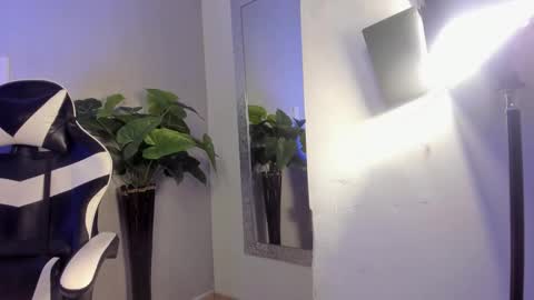 Brand  online show from 12/19/25, 09:27