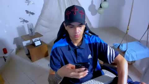Snapshot of brand_hades chatting on 06/24/26, 12:31 B R A N D online show from 06/24/26, 12:31