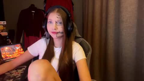 Alice online show from 10/31/25, 01:23