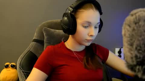 Alice online show from 01/06/26, 04:32