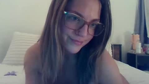 Snapshot of brandi2769 chatting on 11/04/25, 01:48 brandi2769 online show from 11/04/25, 01:48