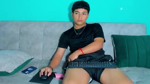 Snapshot of brandonwesly chatting on 03/03/26, 12:33 BRANDON online show from 03/03/26, 12:33