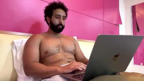 Daddy online show from 03/04/25, 05:42