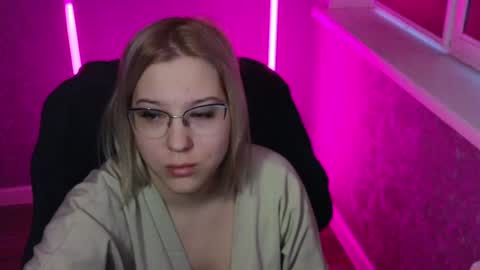 Belle  online show from 01/20/25, 03:15