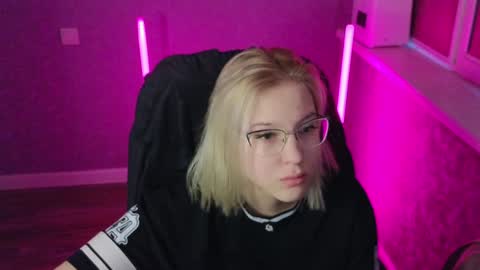 Belle  online show from 01/23/25, 02:44