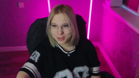 Belle  online show from 02/07/25, 02:08