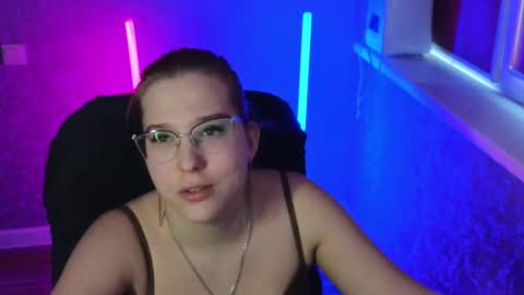 Belle  online show from 02/09/25, 04:57