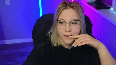 Belle  online show from 02/21/25, 03:12