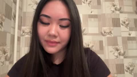 Snapshot of brandysveum chatting on 09/28/25, 02:55 Aypril   online show from 09/28/25, 02:55