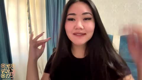 Snapshot of brandysveum chatting on 10/30/25, 04:25 Aypril   online show from 10/30/25, 04:25