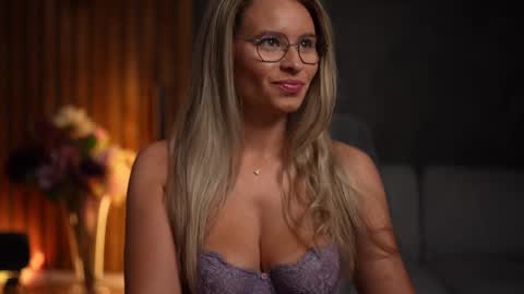 Alex online show from 01/19/25, 04:44