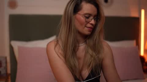 Alex online show from 03/17/26, 04:50