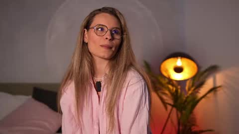 Alex online show from 04/21/26, 07:03