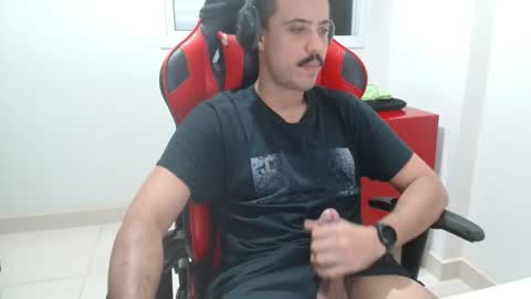 Snapshot of brasilianonca chatting on 05/09/26, 10:15 brasilianonca online show from 05/09/26, 10:15