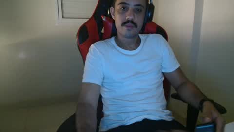 Snapshot of brasilianonca chatting on 05/17/26, 02:53 brasilianonca online show from 05/17/26, 02:53