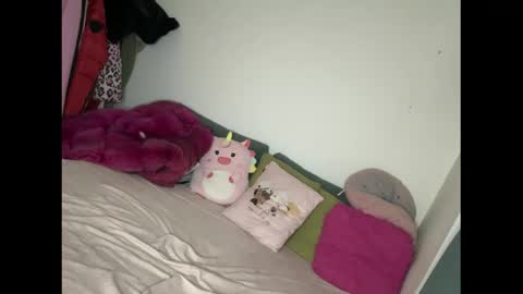 bratzdoll1994 online show from 04/02/26, 06:55