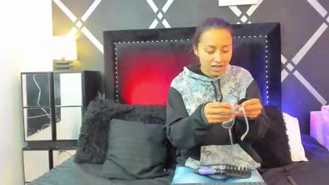 bravepetunia online show from 10/10/25, 01:21